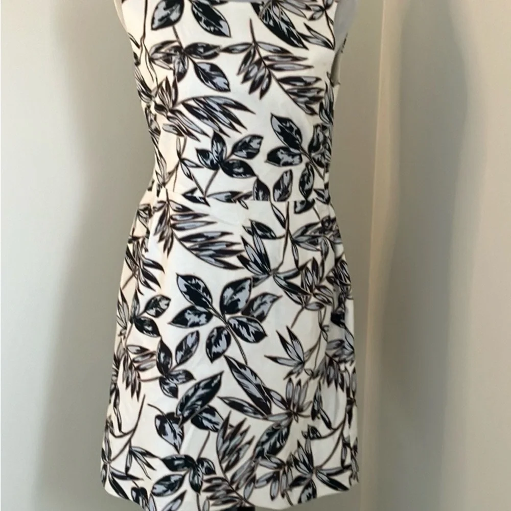 J Crew Leaf Patterned Pocketed Dress - Picture 2 of 12